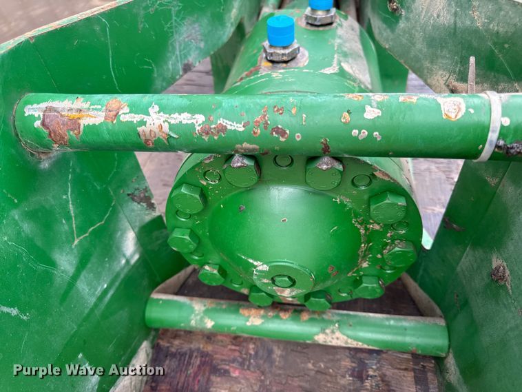 image for item EN0640 2002 Rockram 685 breaker