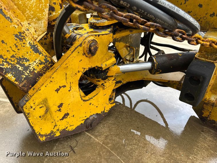 image for item EN0642 Vermeer BH-800 backhoe attachment