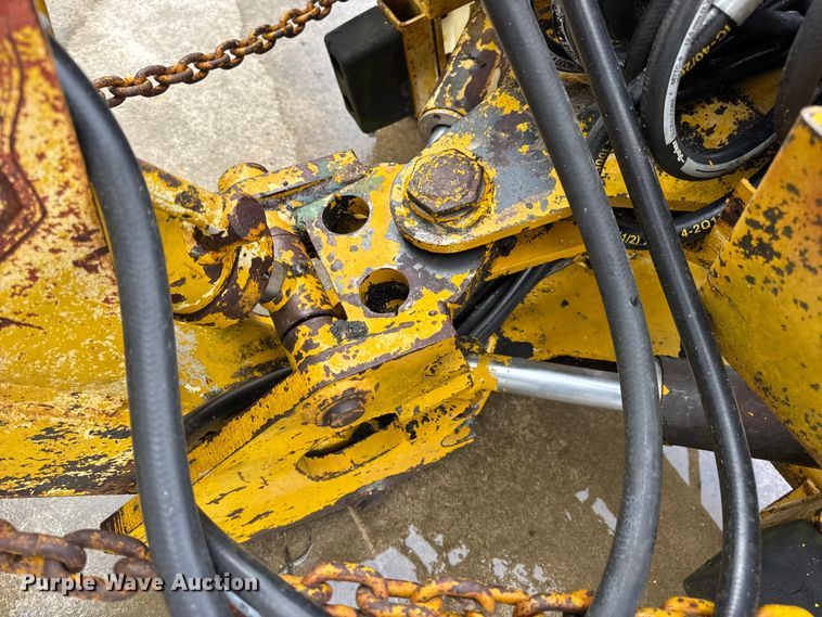 image for item EN0642 Vermeer BH-800 backhoe attachment