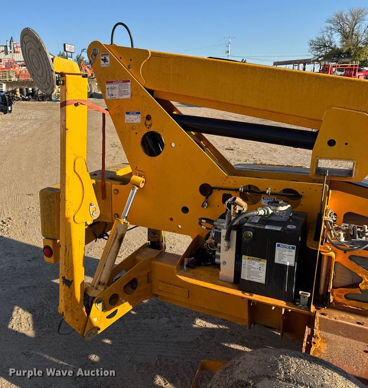 image for item EN0644 2014 Haulotte 3632T boom lift