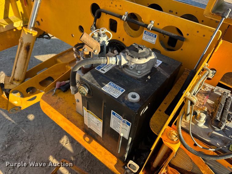 image for item EN0644 2014 Haulotte 3632T boom lift