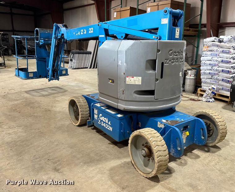 image for item EN0647 2010 Genie Z-34/22N boom lift
