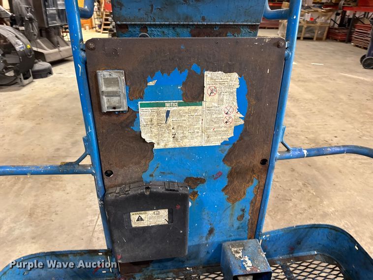 image for item EN0647 2010 Genie Z-34/22N boom lift
