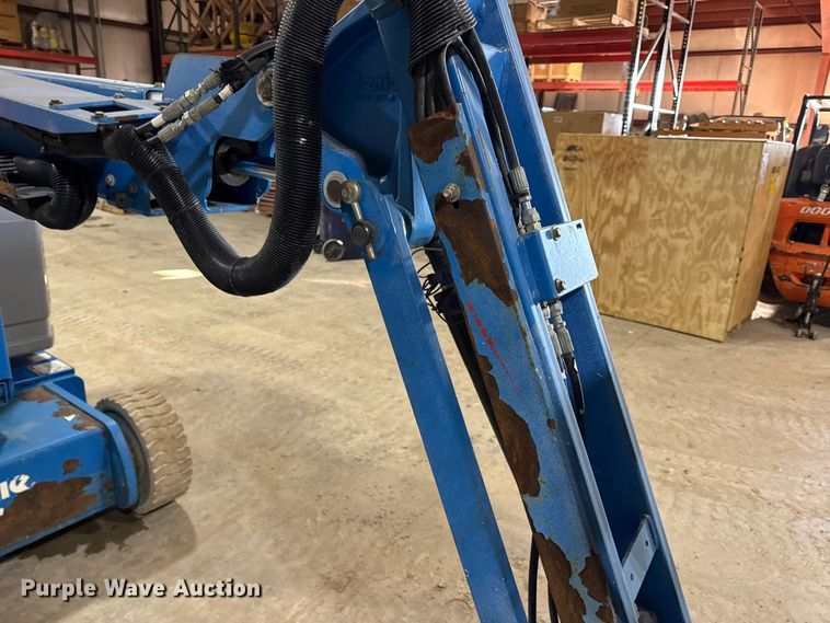 image for item EN0647 2010 Genie Z-34/22N boom lift