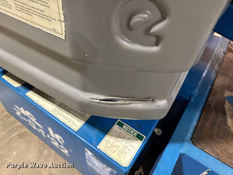 image for item EN0647 2010 Genie Z-34/22N boom lift