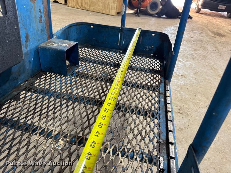 image for item EN0647 2010 Genie Z-34/22N boom lift