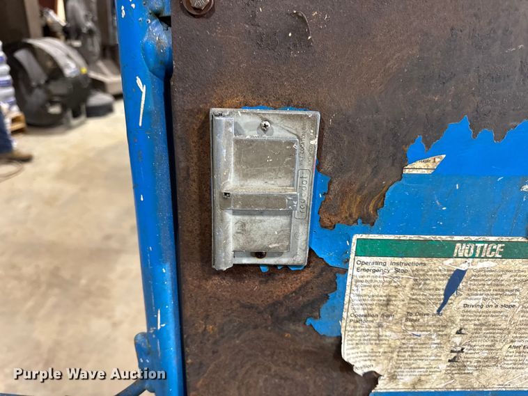 image for item EN0647 2010 Genie Z-34/22N boom lift