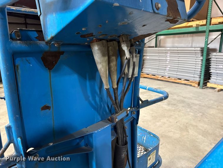 image for item EN0647 2010 Genie Z-34/22N boom lift