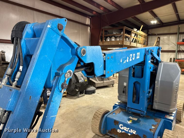 image for item EN0647 2010 Genie Z-34/22N boom lift