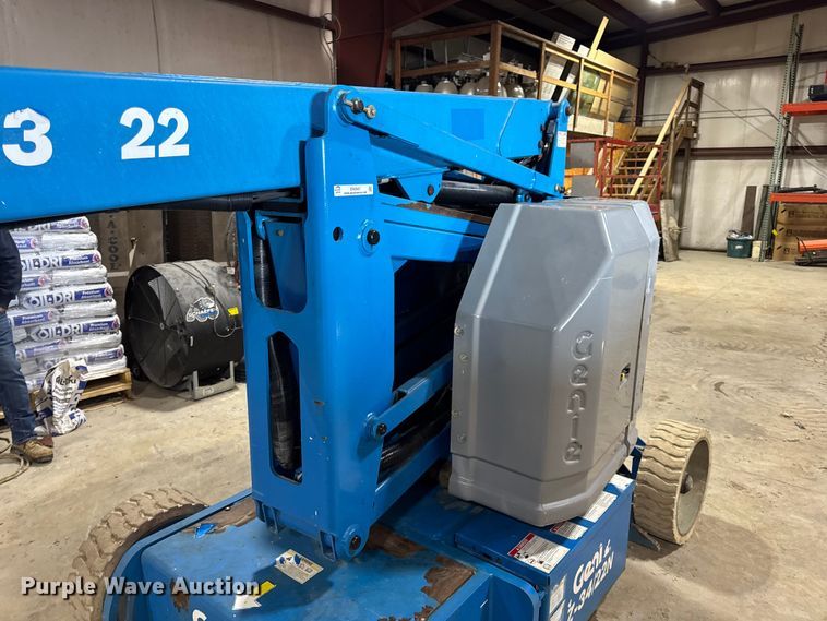 image for item EN0647 2010 Genie Z-34/22N boom lift