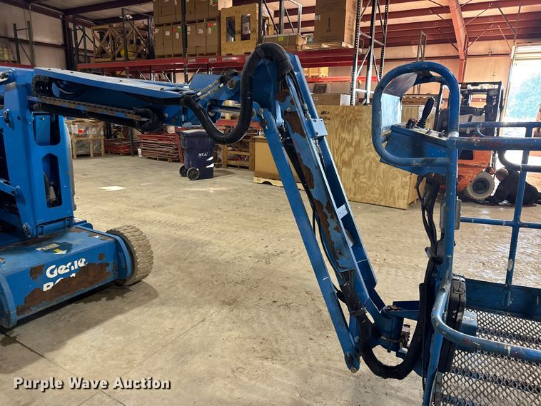 image for item EN0647 2010 Genie Z-34/22N boom lift