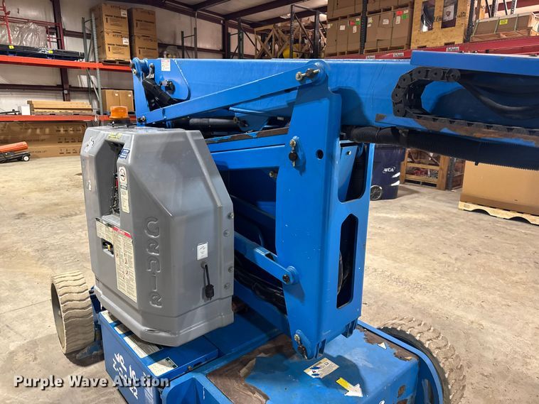 image for item EN0647 2010 Genie Z-34/22N boom lift