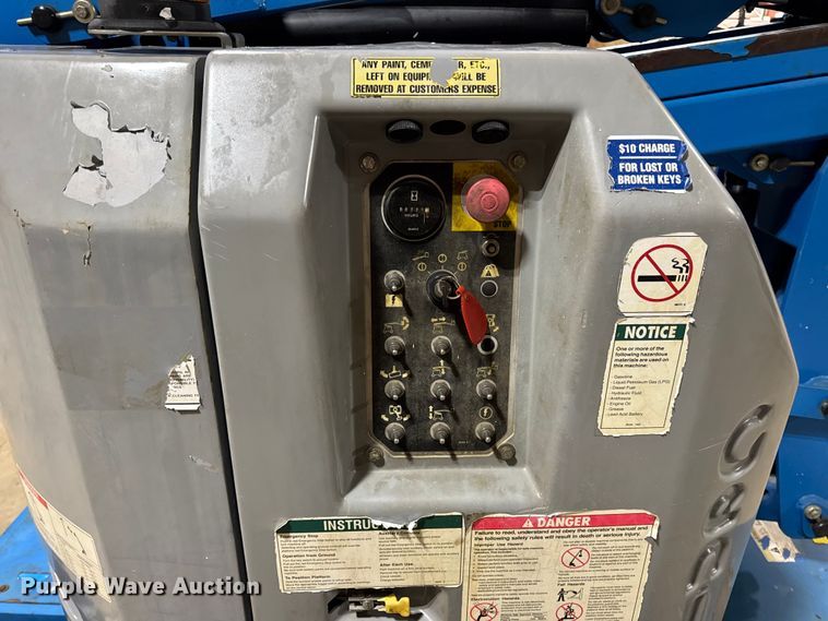 image for item EN0647 2010 Genie Z-34/22N boom lift