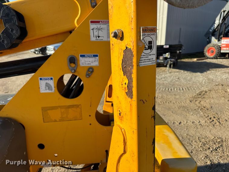 image for item EN0648 2015 Haulotte 3632T boom lift