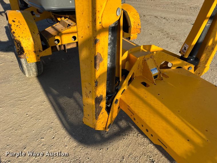 image for item EN0648 2015 Haulotte 3632T boom lift