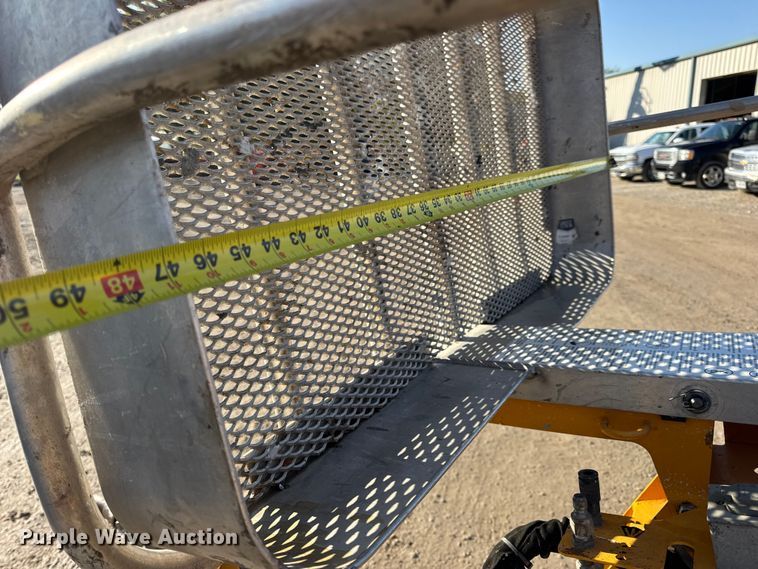 image for item EN0648 2015 Haulotte 3632T boom lift