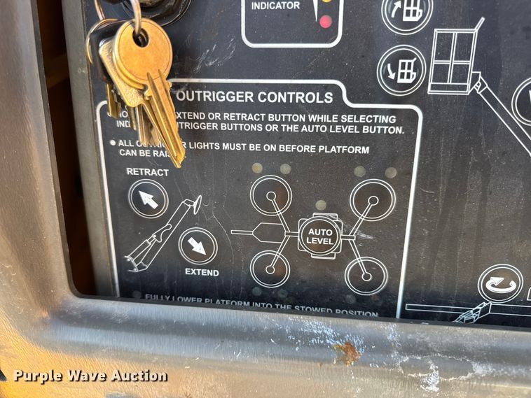 image for item EN0648 2015 Haulotte 3632T boom lift