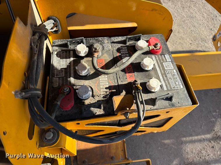 image for item EN0648 2015 Haulotte 3632T boom lift