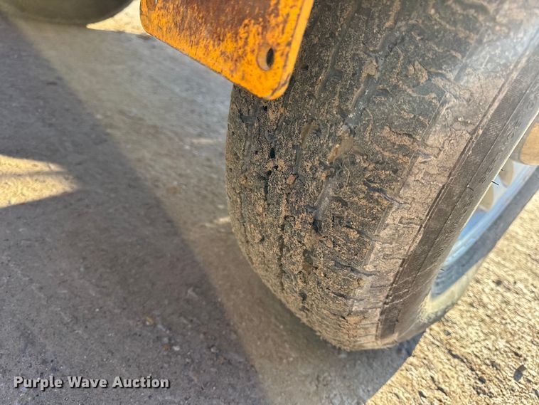 image for item EN0648 2015 Haulotte 3632T boom lift