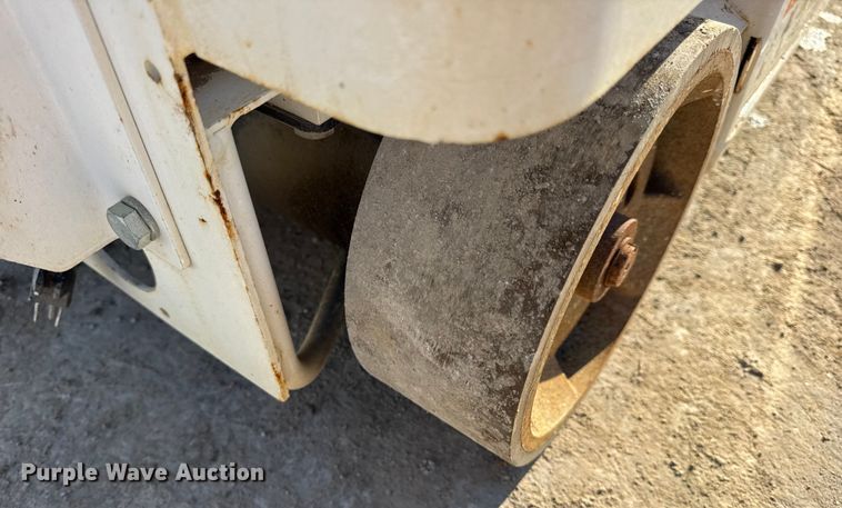 image for item EN0649 2019 Hy-Brid PS-1430S4 scissor lift