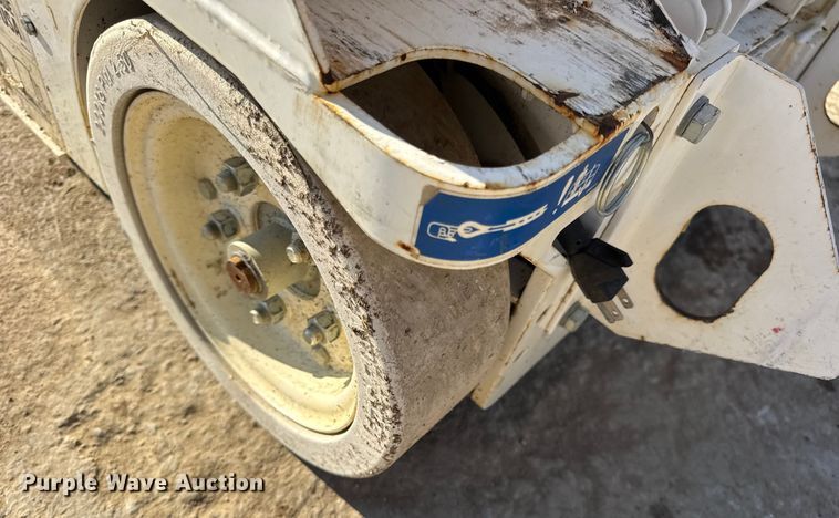 image for item EN0650 2019 Hy-Brid ZT-1230 scissor lift