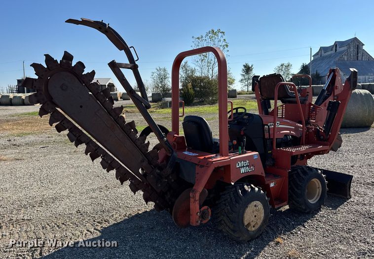 image for item EN0652 2007 Ditch Witch RT40 trencher