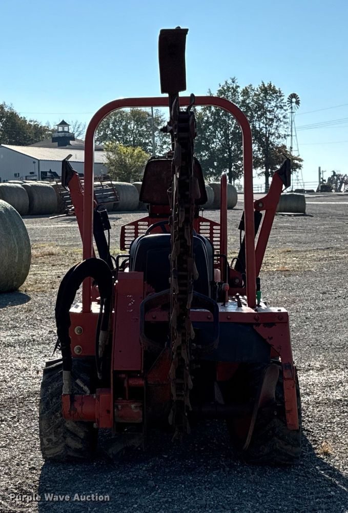 image for item EN0652 2007 Ditch Witch RT40 trencher
