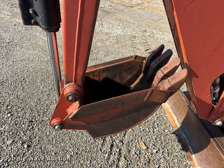 image for item EN0652 2007 Ditch Witch RT40 trencher