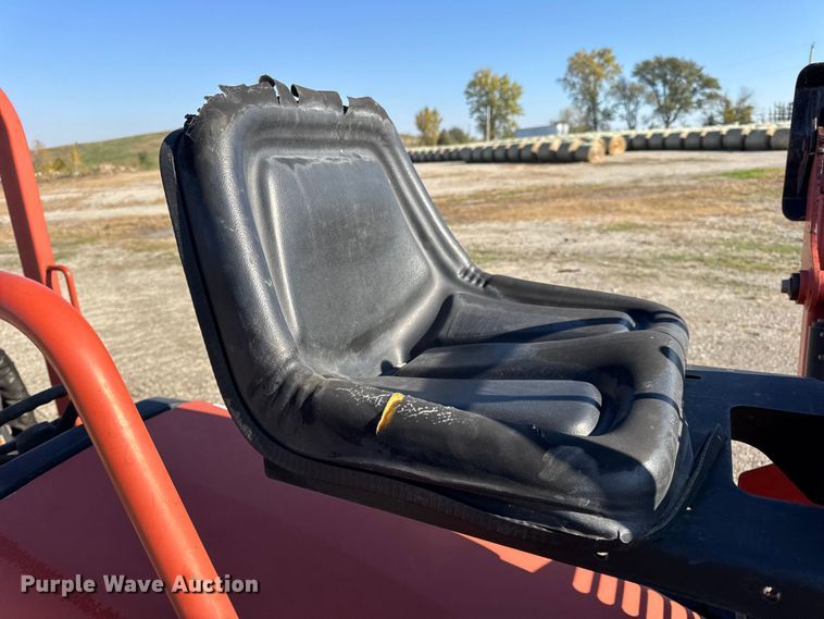 image for item EN0652 2007 Ditch Witch RT40 trencher