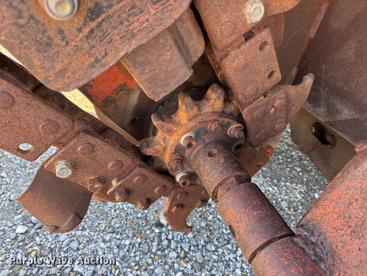 image for item EN0652 2007 Ditch Witch RT40 trencher