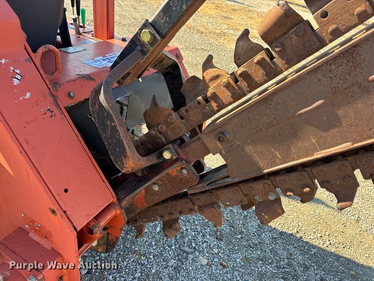 image for item EN0652 2007 Ditch Witch RT40 trencher