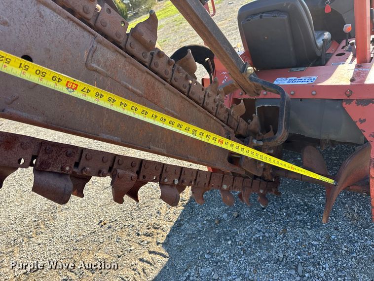 image for item EN0652 2007 Ditch Witch RT40 trencher