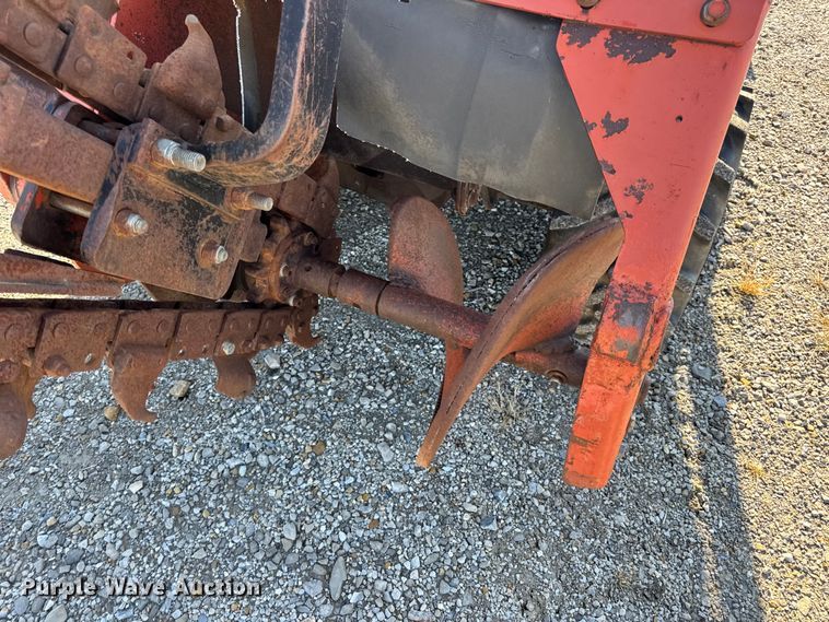 image for item EN0652 2007 Ditch Witch RT40 trencher