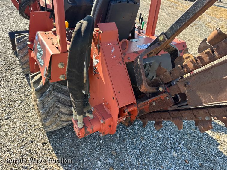 image for item EN0652 2007 Ditch Witch RT40 trencher