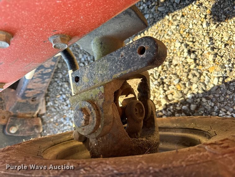 image for item EN0652 2007 Ditch Witch RT40 trencher