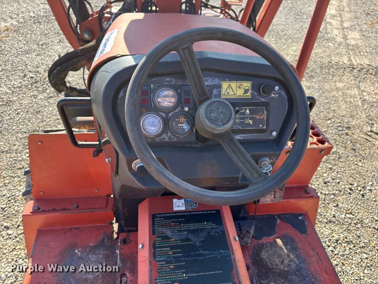 image for item EN0652 2007 Ditch Witch RT40 trencher