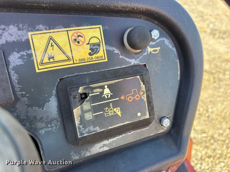 image for item EN0652 2007 Ditch Witch RT40 trencher