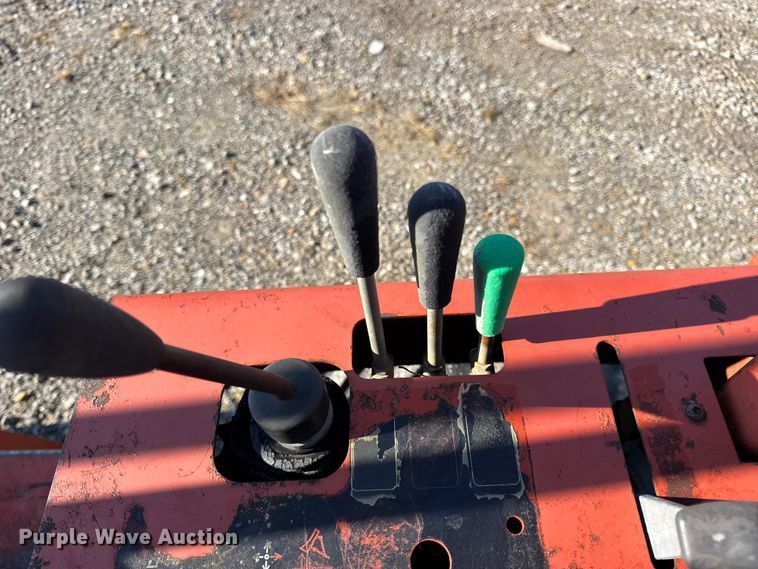 image for item EN0652 2007 Ditch Witch RT40 trencher