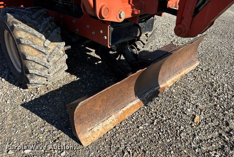 image for item EN0652 2007 Ditch Witch RT40 trencher