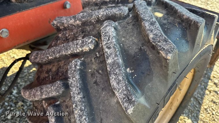 image for item EN0652 2007 Ditch Witch RT40 trencher