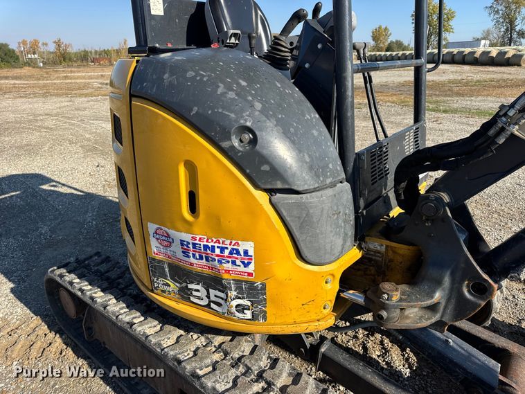 image for item EN0653 2019 John Deere 35G mini excavator