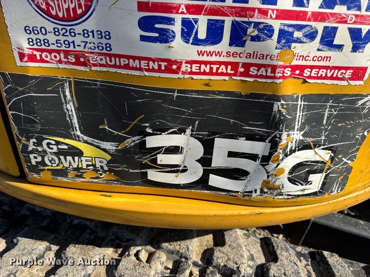 image for item EN0653 2019 John Deere 35G mini excavator