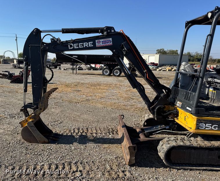 image for item EN0653 2019 John Deere 35G mini excavator