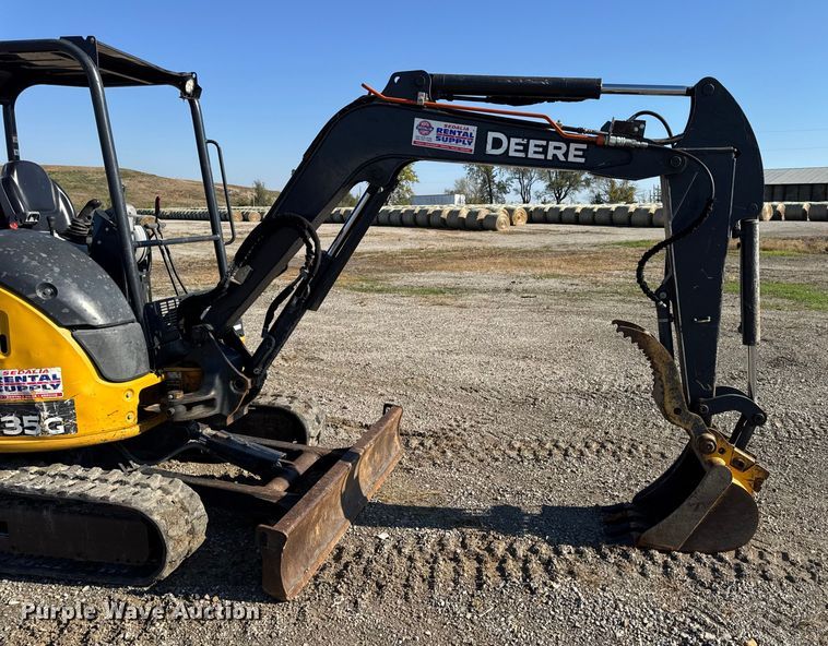 image for item EN0653 2019 John Deere 35G mini excavator