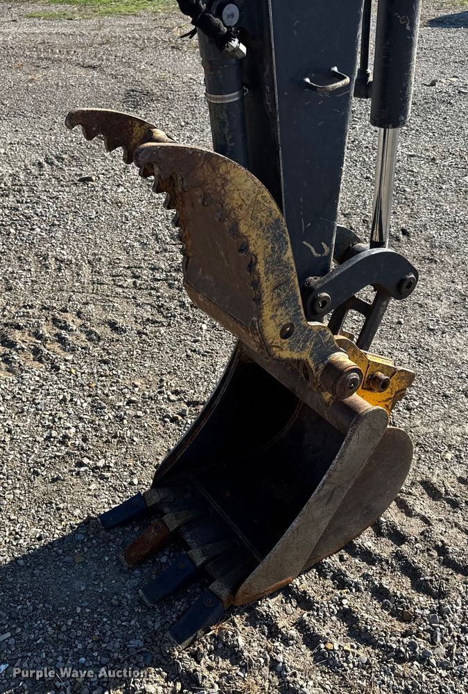 image for item EN0653 2019 John Deere 35G mini excavator