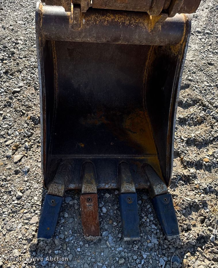 image for item EN0653 2019 John Deere 35G mini excavator