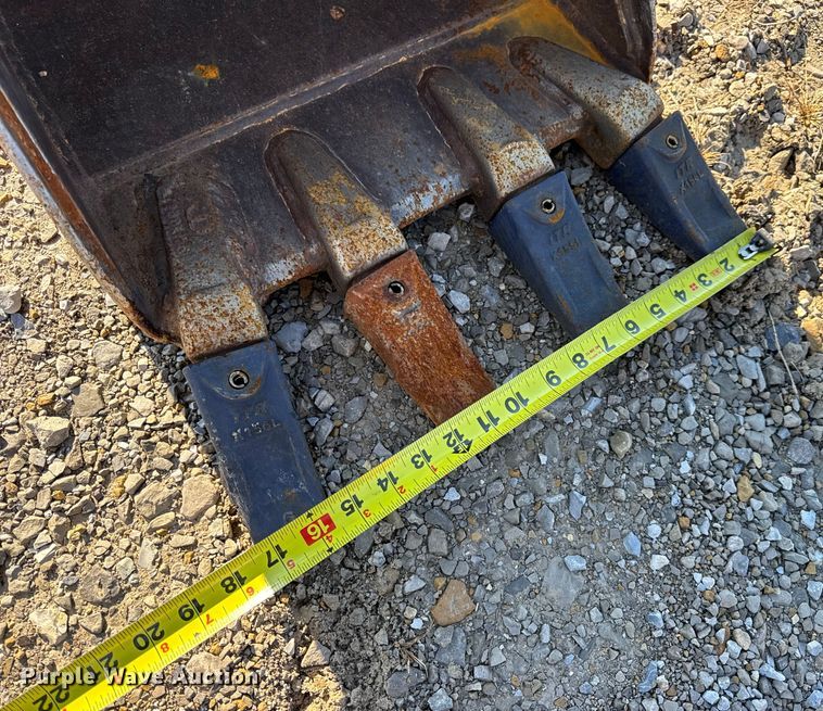 image for item EN0653 2019 John Deere 35G mini excavator