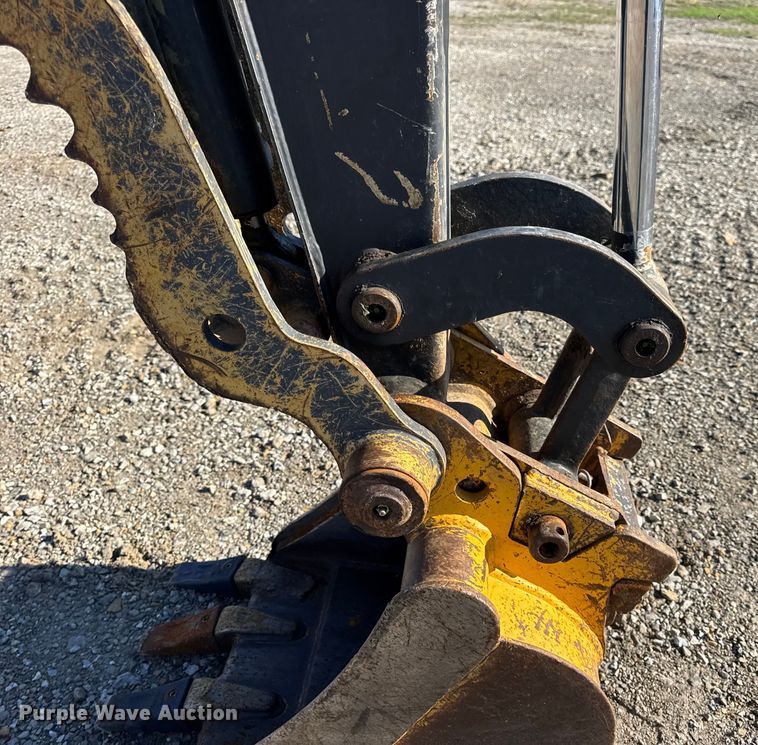 image for item EN0653 2019 John Deere 35G mini excavator