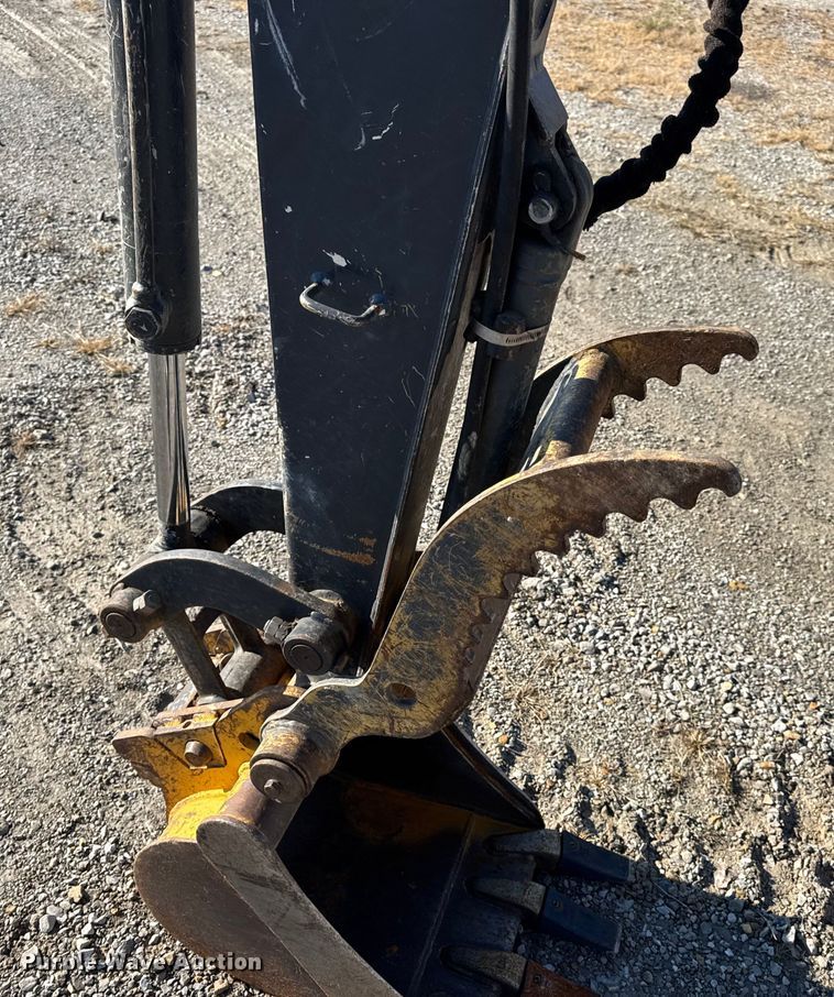 image for item EN0653 2019 John Deere 35G mini excavator