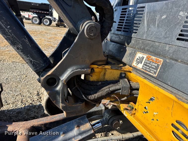 image for item EN0653 2019 John Deere 35G mini excavator